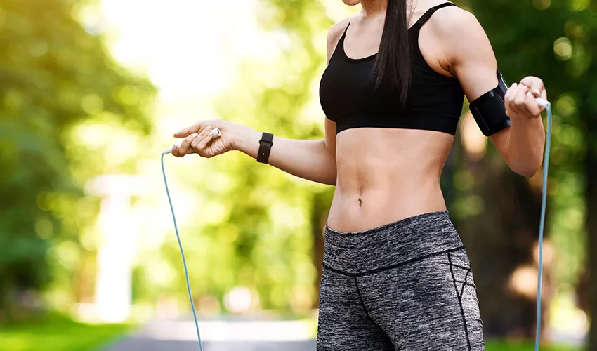 Найкращі бренди жіночого фітнес-одягу зі США