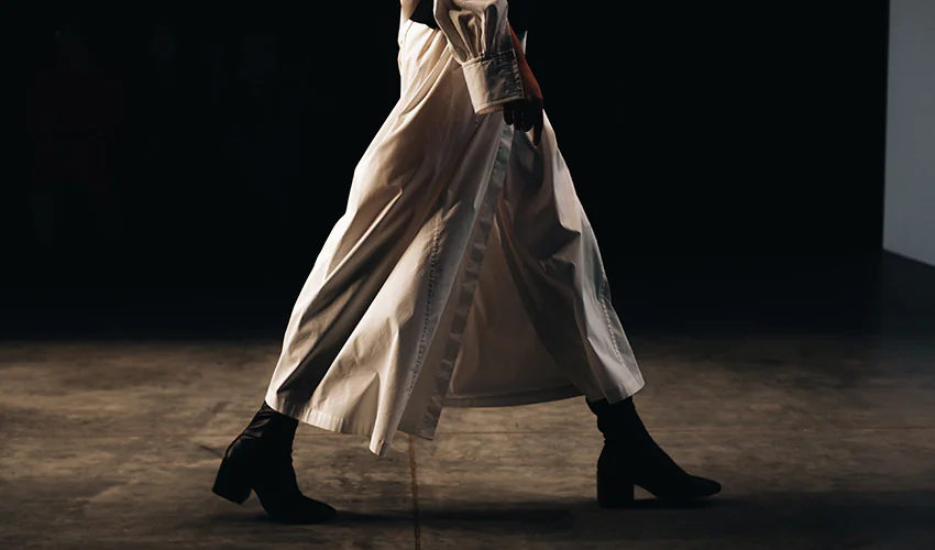 Balenciaga O'zbekistonga yetkazib berish