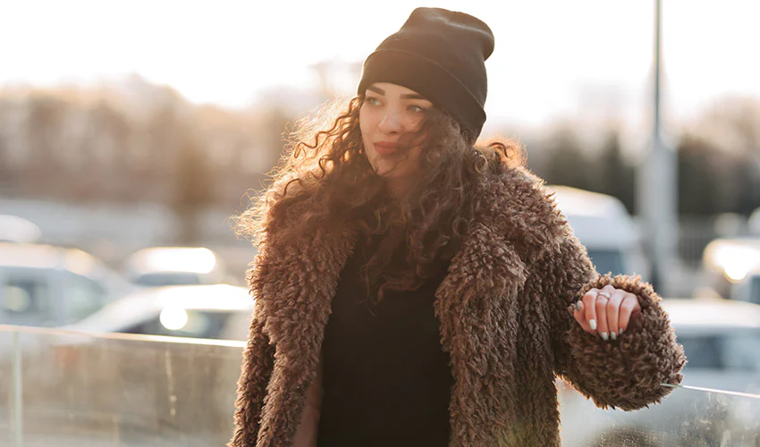 выбрать зимнюю куртку из искусственного меха