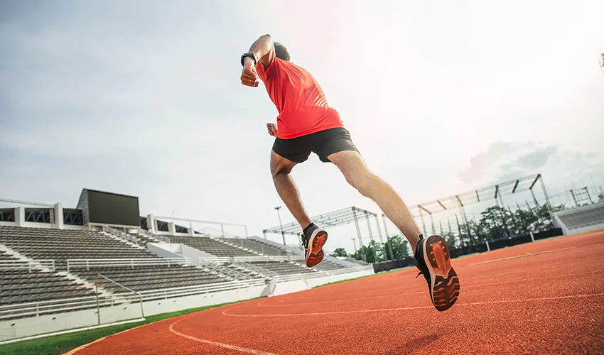 Купить спортивную одежду Under Armour