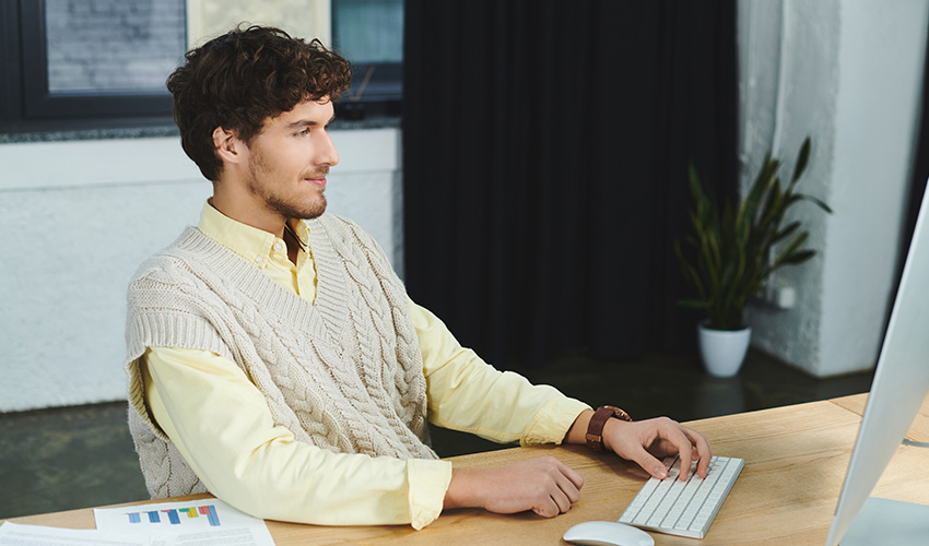 Від сцени до повсякденного життя: що обирає для себе співачка FROLOVA? - 42